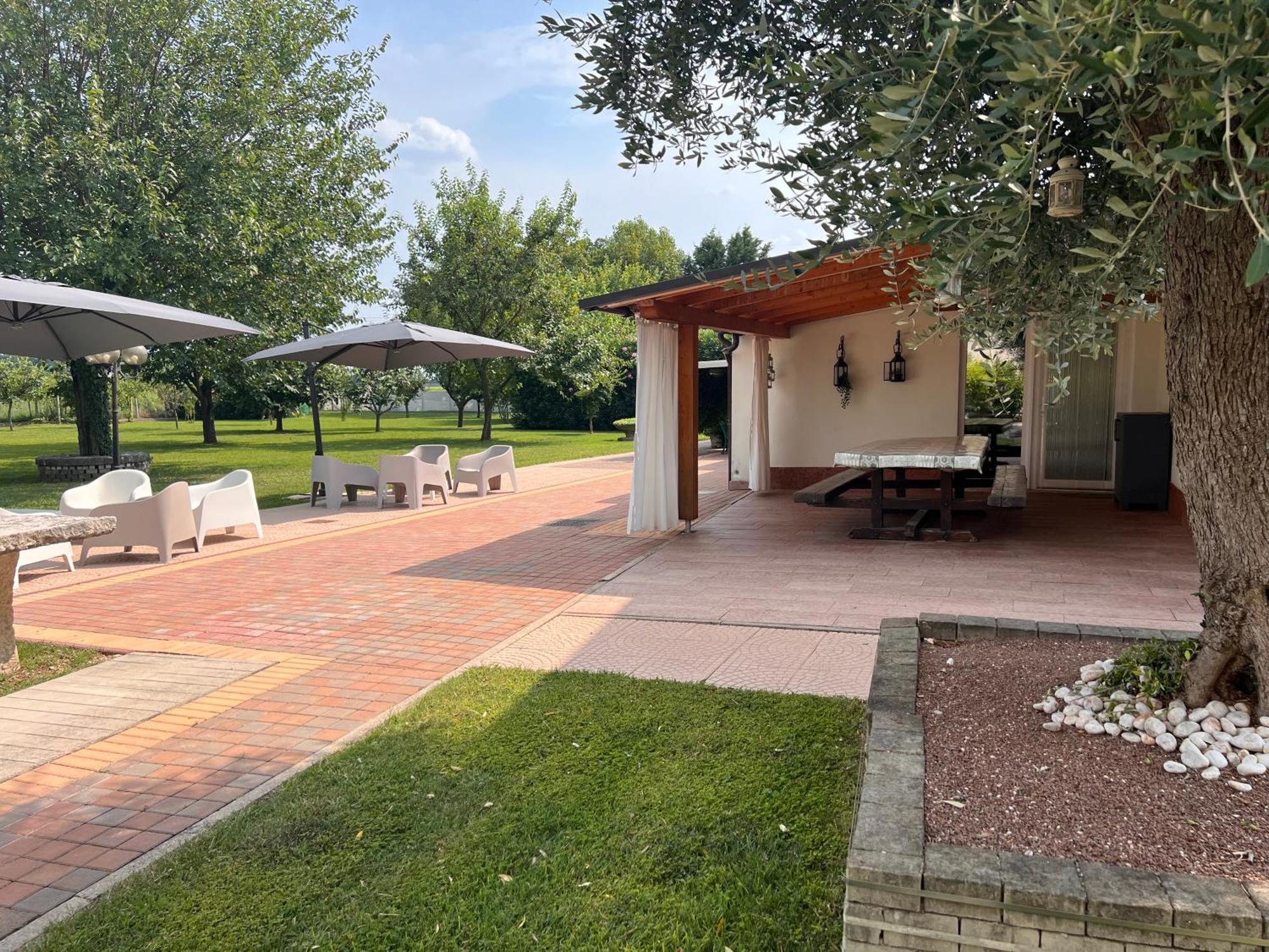 Appartamento "Casa Vacanze Corte Ara Decima" Sona Exterior foto